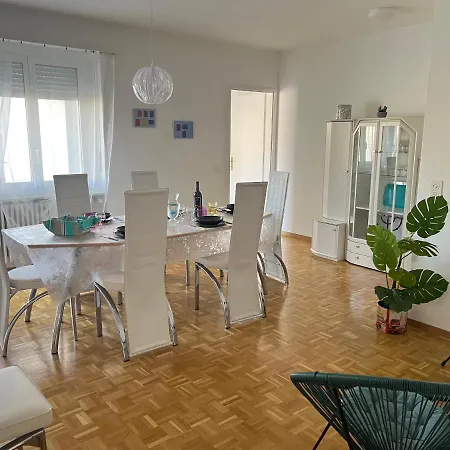 דירה Casa Kromatica
